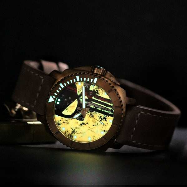 Bronze Blood & Thunder - Punisher Skull Dial, thin-red line