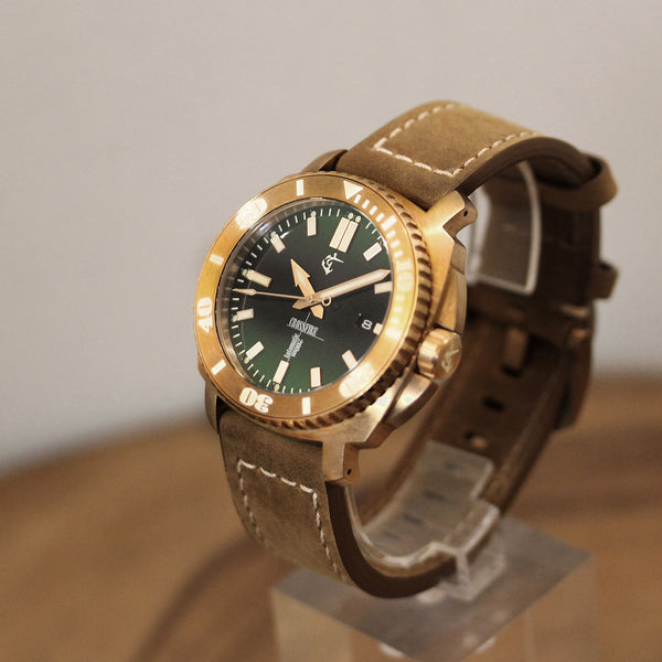 Bronze Crossfire - Green-Black Gradient