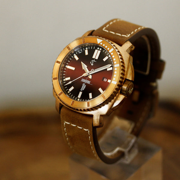 Mechanical dive watch, 200M water resistant solid CuSn8 bronze case & buckle, smooth sweeping high-beat automatic movement, screw-down crown & sahppire crystal