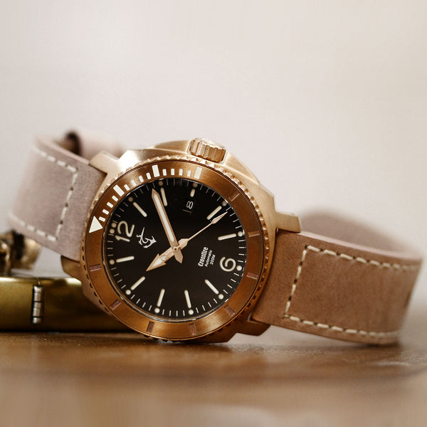 Bronze Crossfire - Black Sandwich Dial