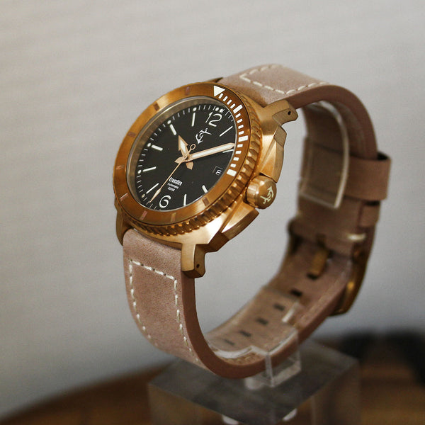 Bronze Crossfire - Black Sandwich Dial