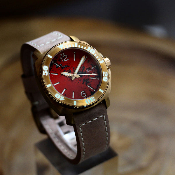 Bronze Crossfire - Red & Black Sandwich Dial