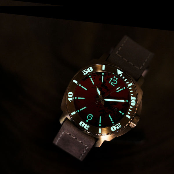 Bronze Crossfire - Red & Black Sandwich Dial